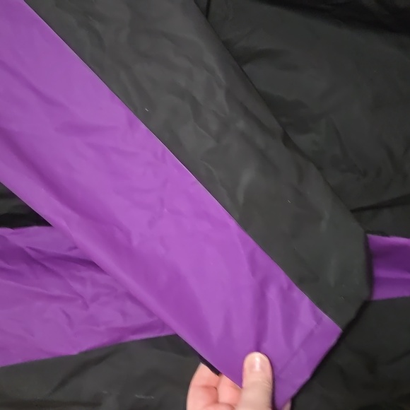 Xena memorabilia Rain Jacket - Picture 4 of 6